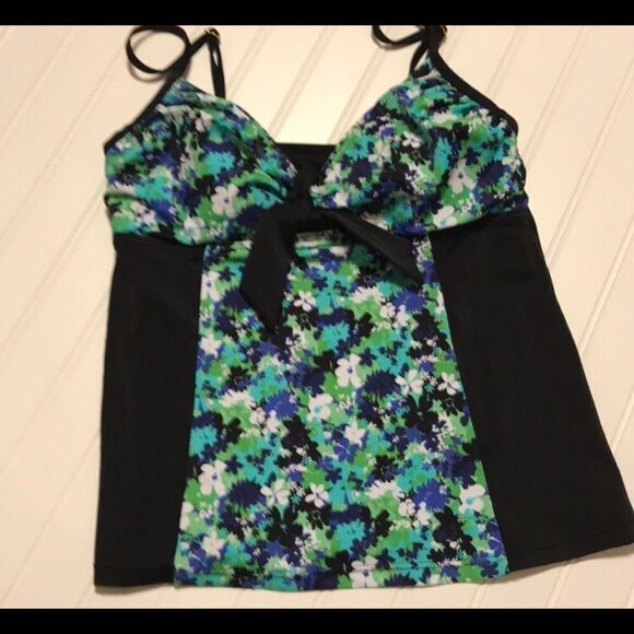 A Shore Fit Size 8 Swim Top Separate - Picture 1 of 5